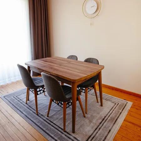 Taksim Square House * איסטמבול