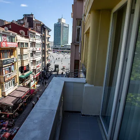 Apartment Taksim Square House *